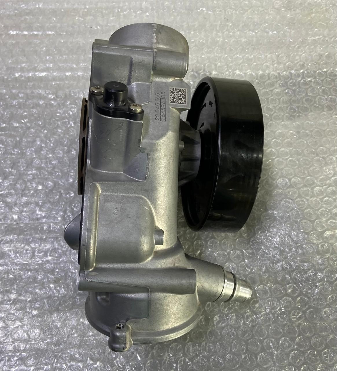 OEM BMW G30 M550d xDrive G11 G12 G05 G06 G07 Coolant Water Pump 7645961