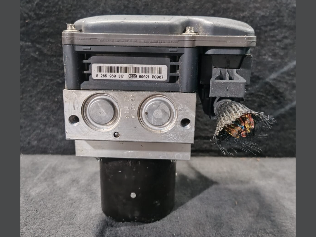 BMW F01 F02 F10 ANTI-LOCK BREAKIN G SYSTEM  PUMP HYDRAULIC OEM 6791175- 6791173
