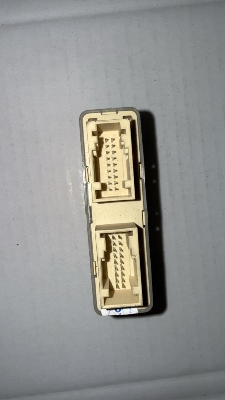 BMW PDC MODULE G05 USS-04 HIGH 9462920