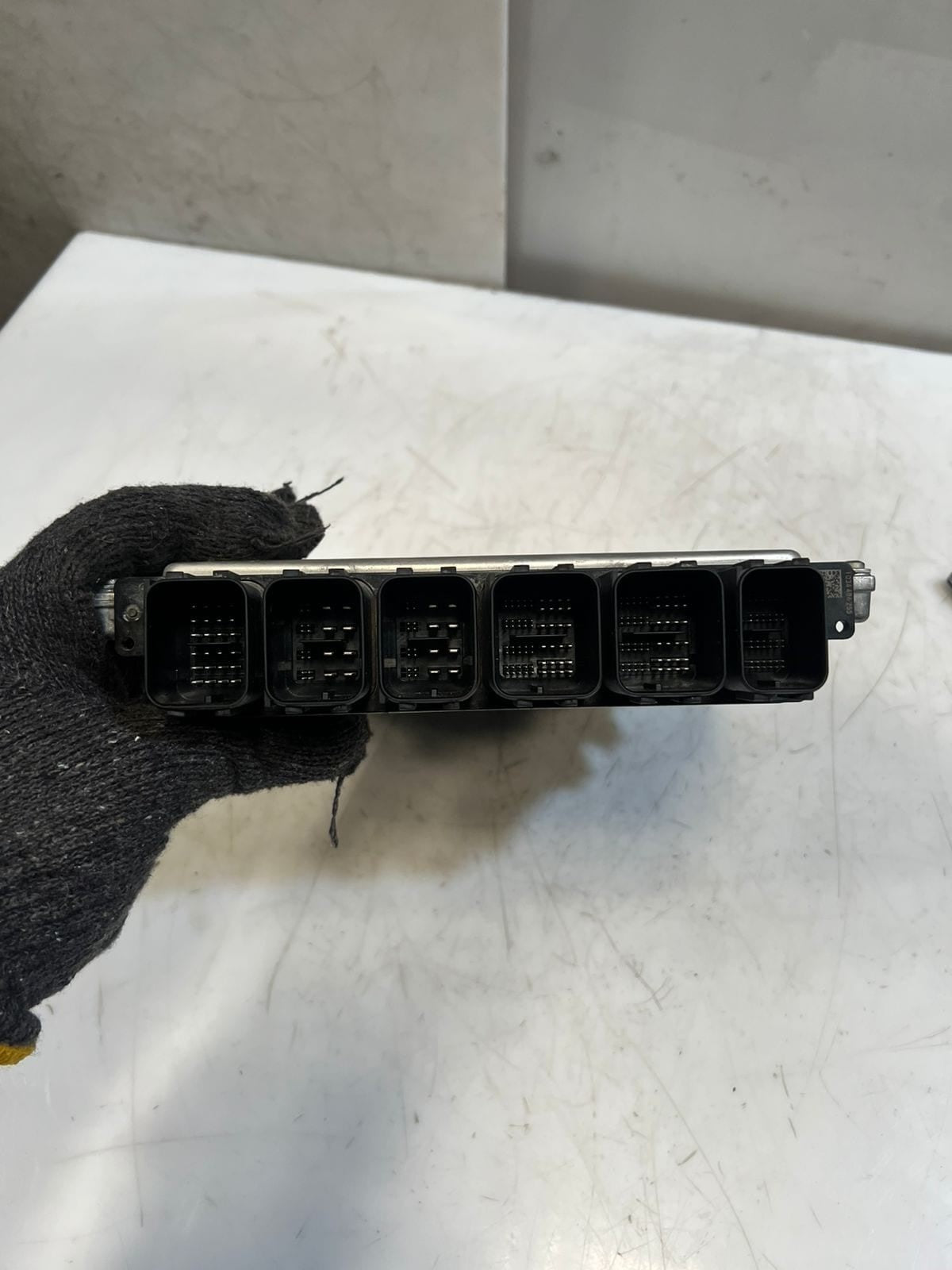 BMW 7 Series G11 G12 730d xDrive Engine Control Unit ECU SET DDE 8593720 OEM