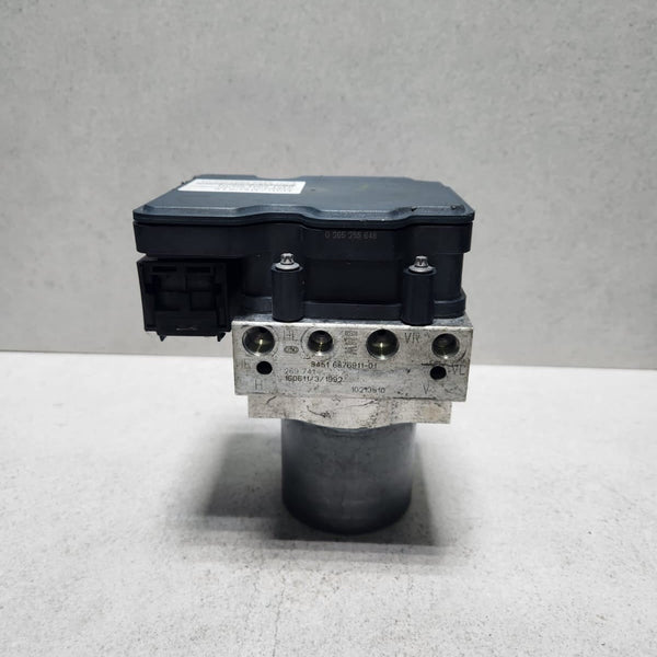 2016 BMW 535i Abs Pump Module 6881305 F10 535i F11 530d F07 F06 F12 F13