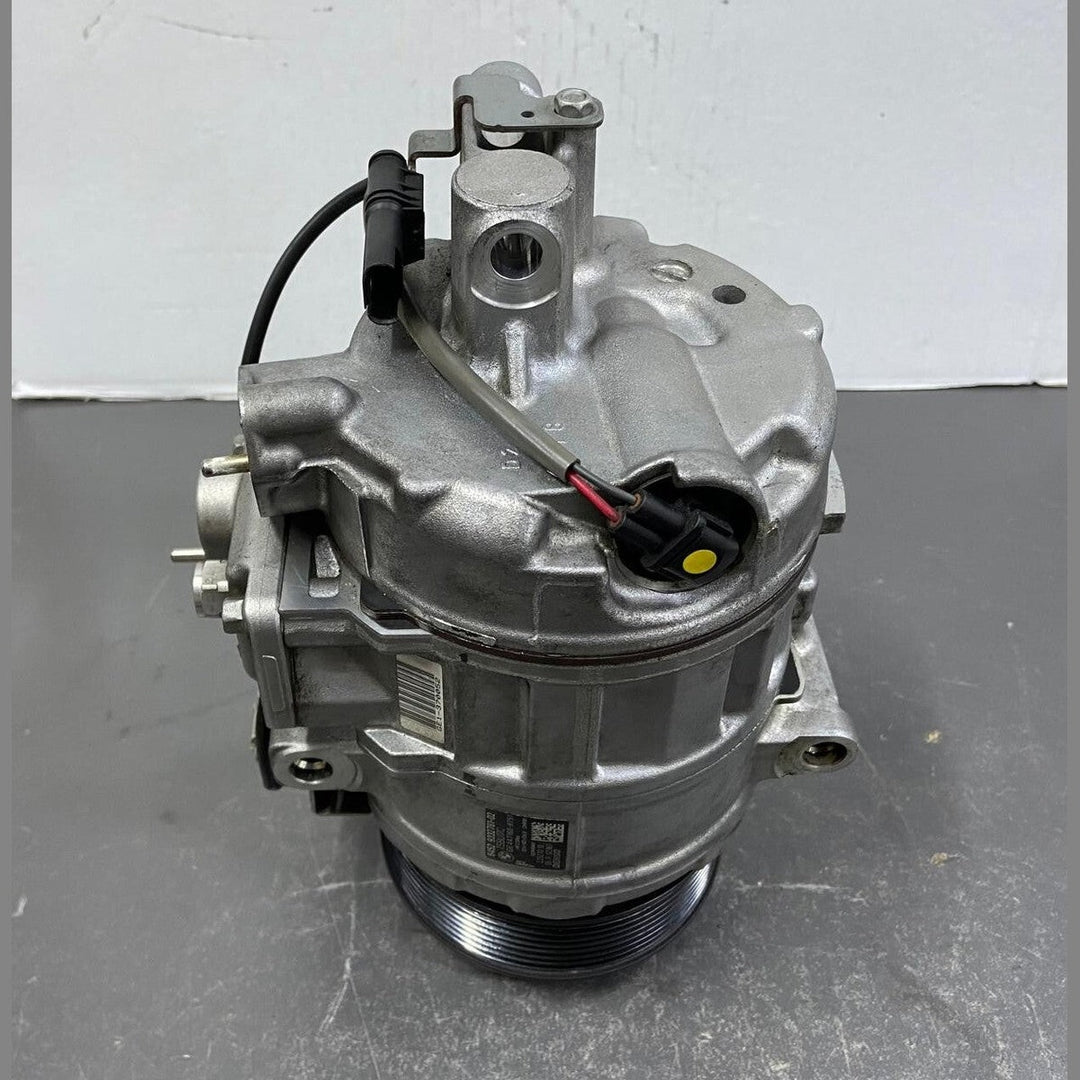 OEM BMW F22 F33 F82 M4 S55 N55 AC Compressor Clutch A/C Pump W/ Pulley 9332781