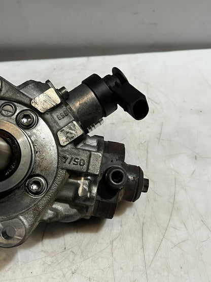 BMW  F10 F20 F21 F30 N47S1 High Pressure Fuel Injection Pump 7823456 0445010528