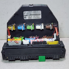 2011-2012 Mercedes-Benz C180 Fuse Box Control Module A2129004611 W204 C-Class 