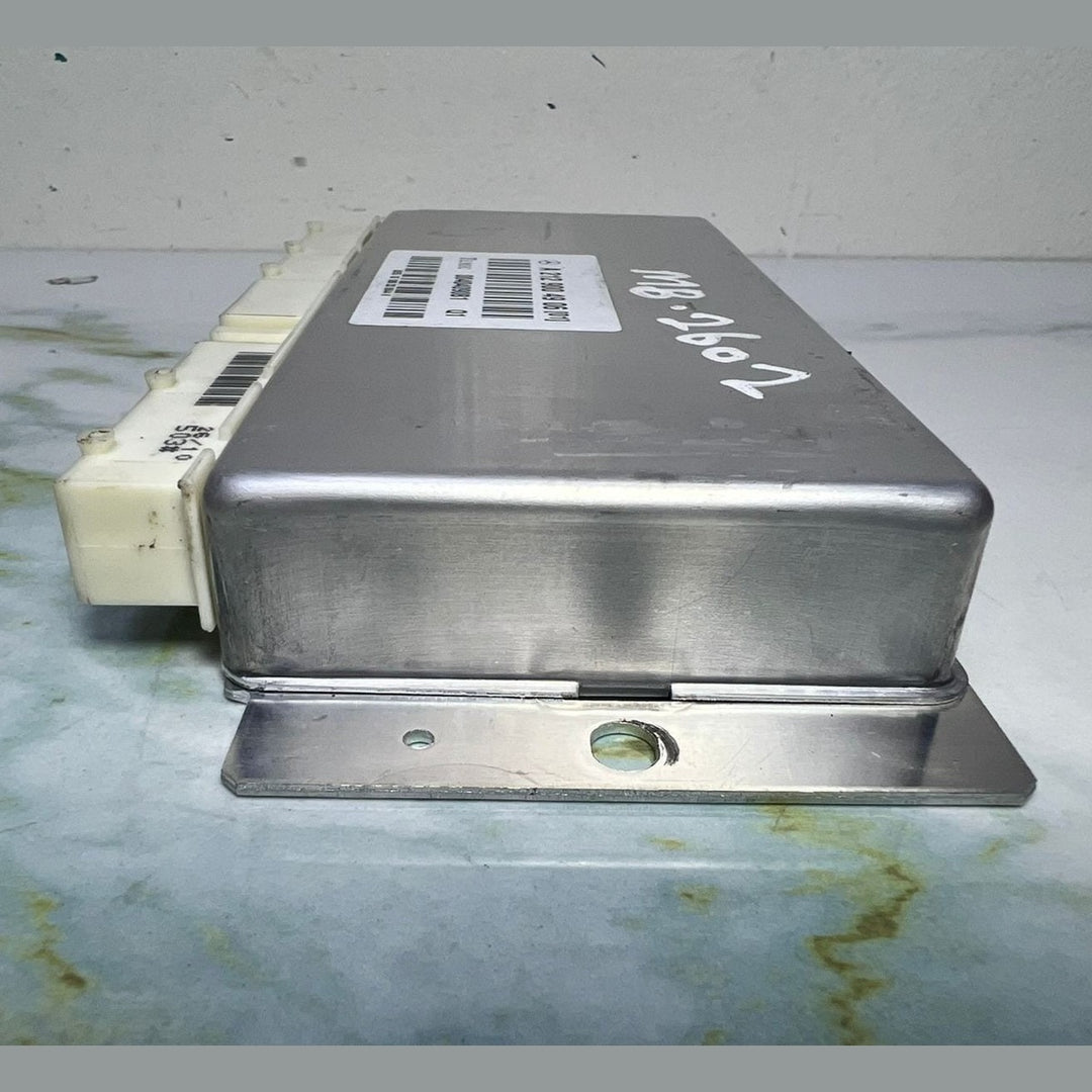 2011-18 Mercedes E250 Airmatic Suspension Control Unit A2129004906 W212 E-Class