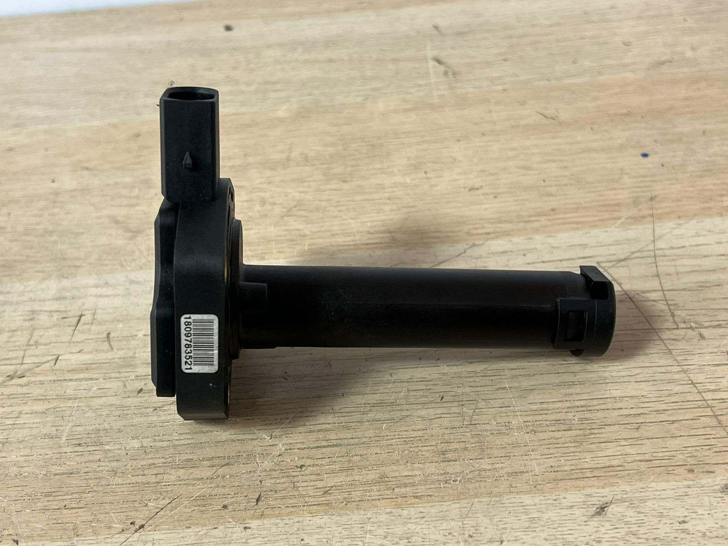 2006-2011 BMW 323i Oil Level Sensor 7607910 323i, 325i, E82 E90 