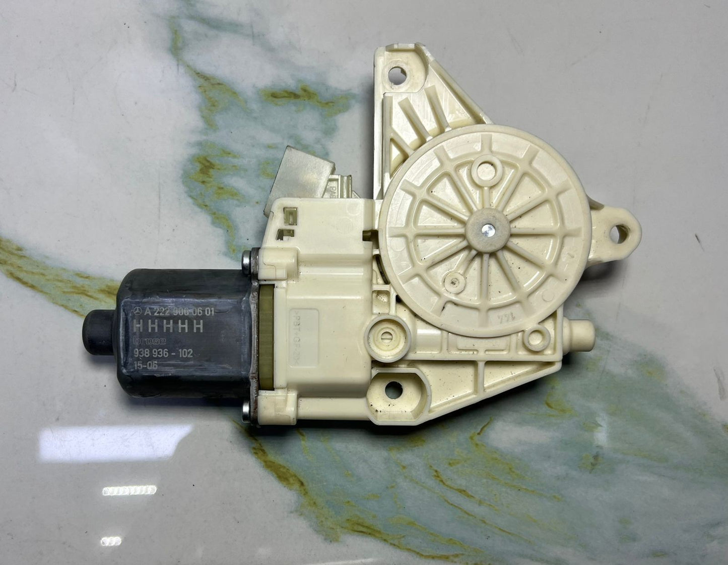 15-20 Mercedes-Benz W222 S-Class Window Motor Front Right Side A222 9060601 OEM