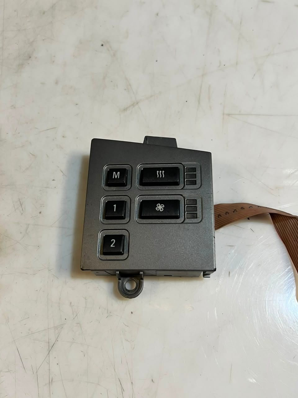 2006-2008 BMW 7' E65 E66 E67 745i 745Li Seat Adjustment Memory Switch 6918407