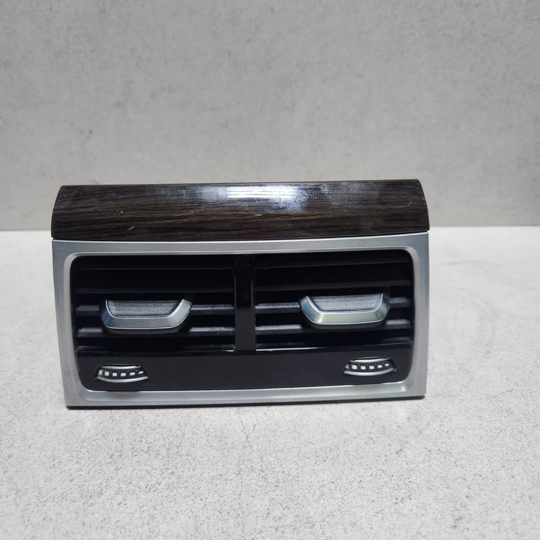 2017 BMW 740i Rear Air Vent Grille 9301745 7 Series G11 G12
