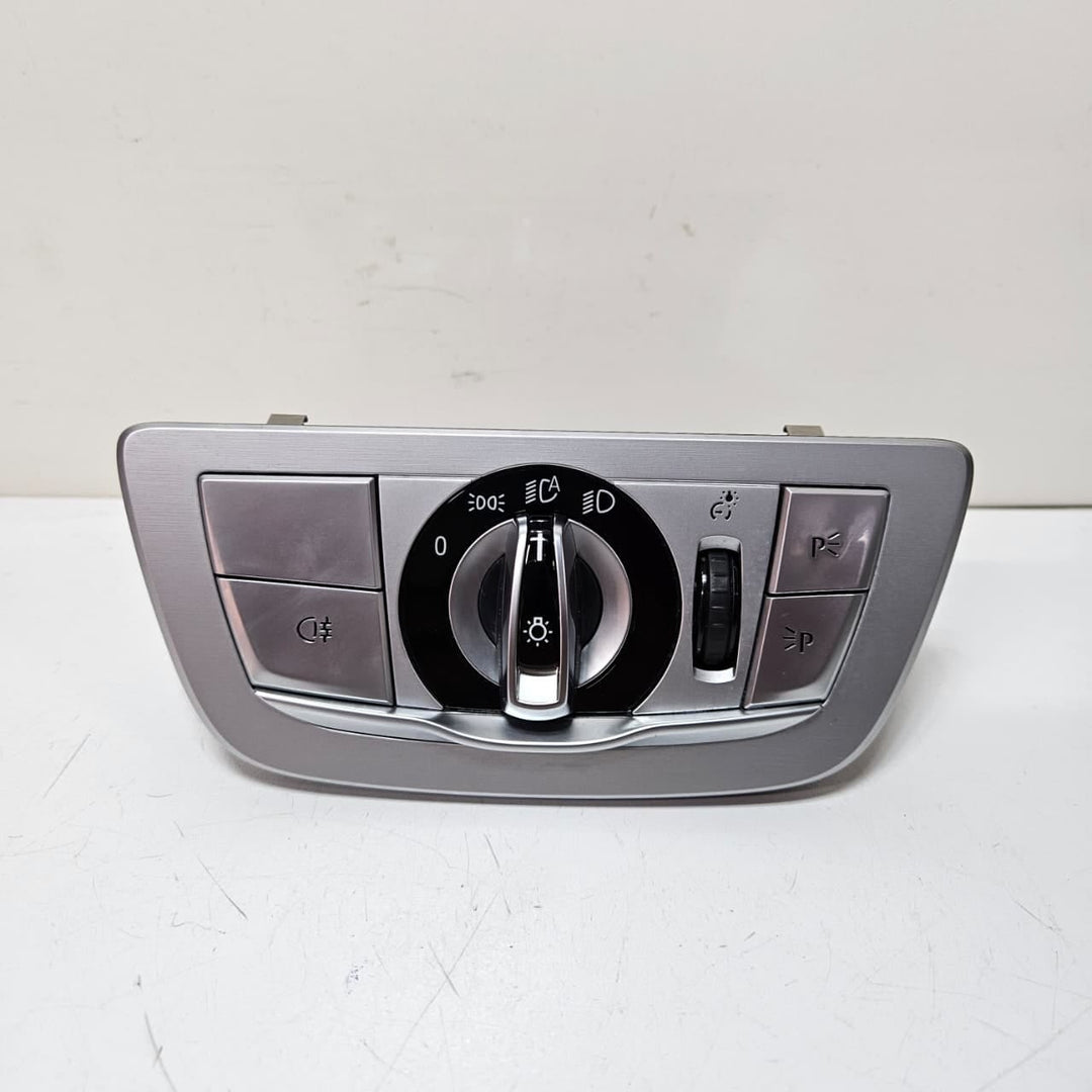 2012 BMW 7-Series G11 G12 740i Light Fog Light Control Switch 6841890