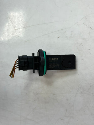 2010-2013 BMW 550i, 650i, 750i, and X6 4.4L Mass Air Flow Sensor 7566990 OEM
