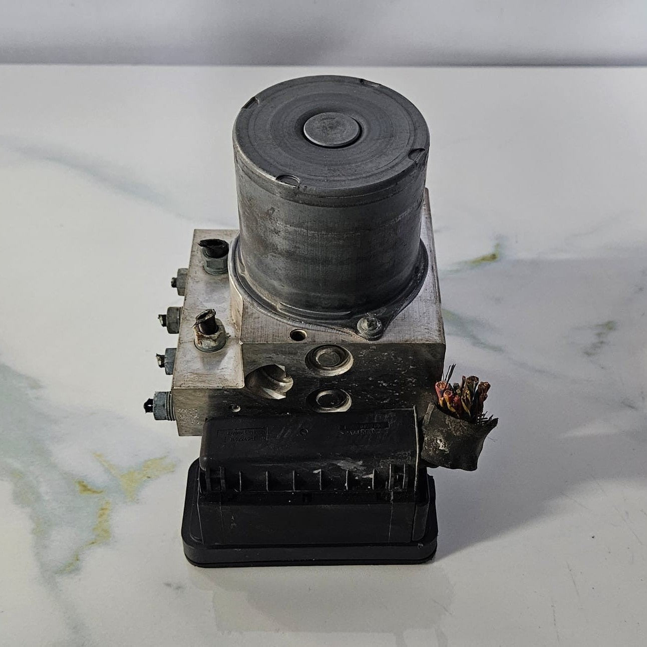 OEM BMW F10 F12 F01 F02 ABS Anti Lock Brake DSC Pump Module 6853400
