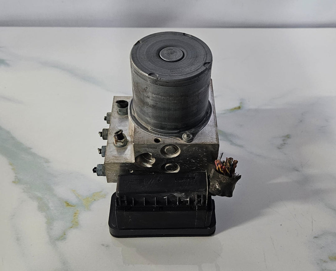 OEM BMW F10 F12 F01 F02 ABS Anti Lock Brake DSC Pump Module 6853400
