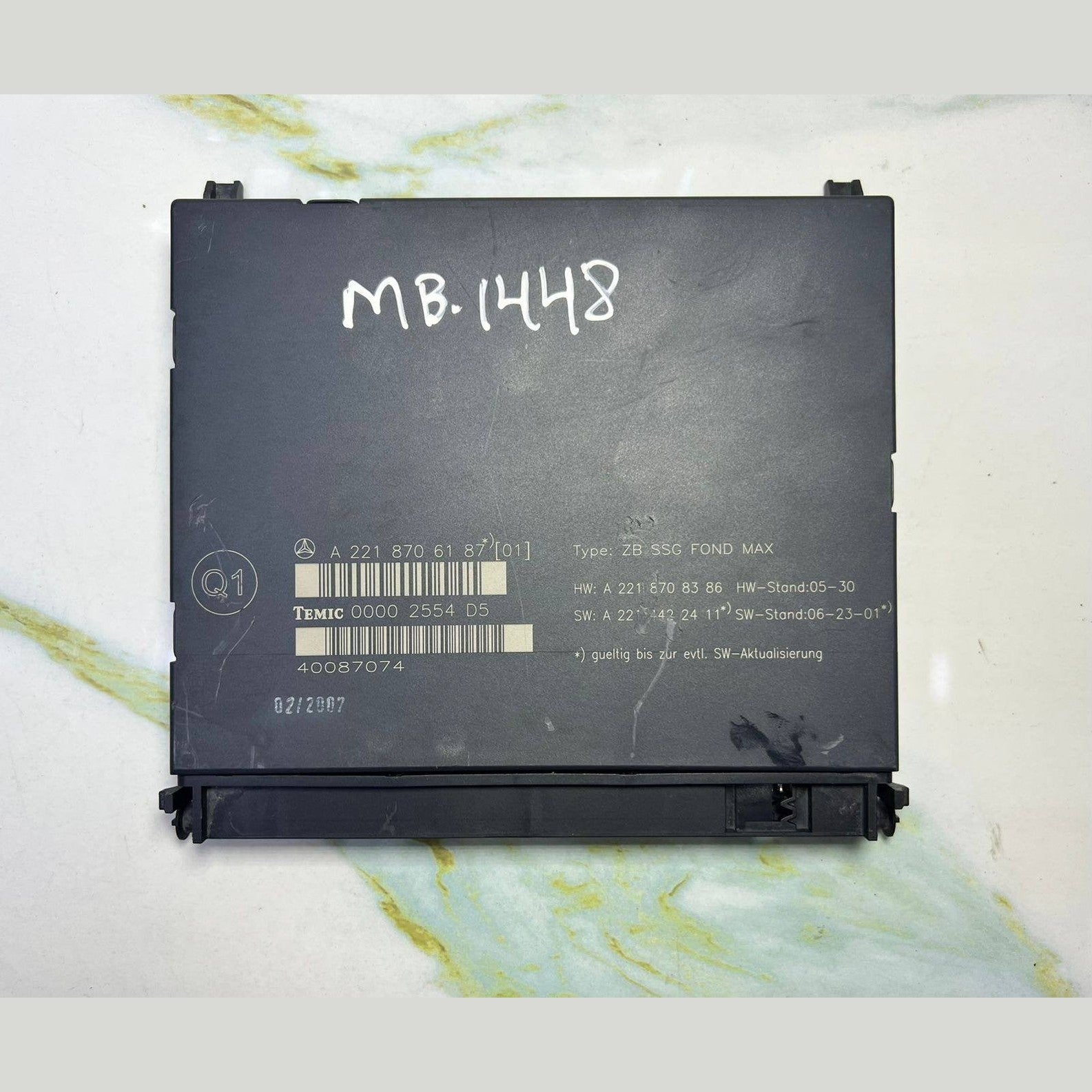 2007-2009 Mercedes-Benz S600 Rear Seat Control Unit A2218706187 S-Class W221