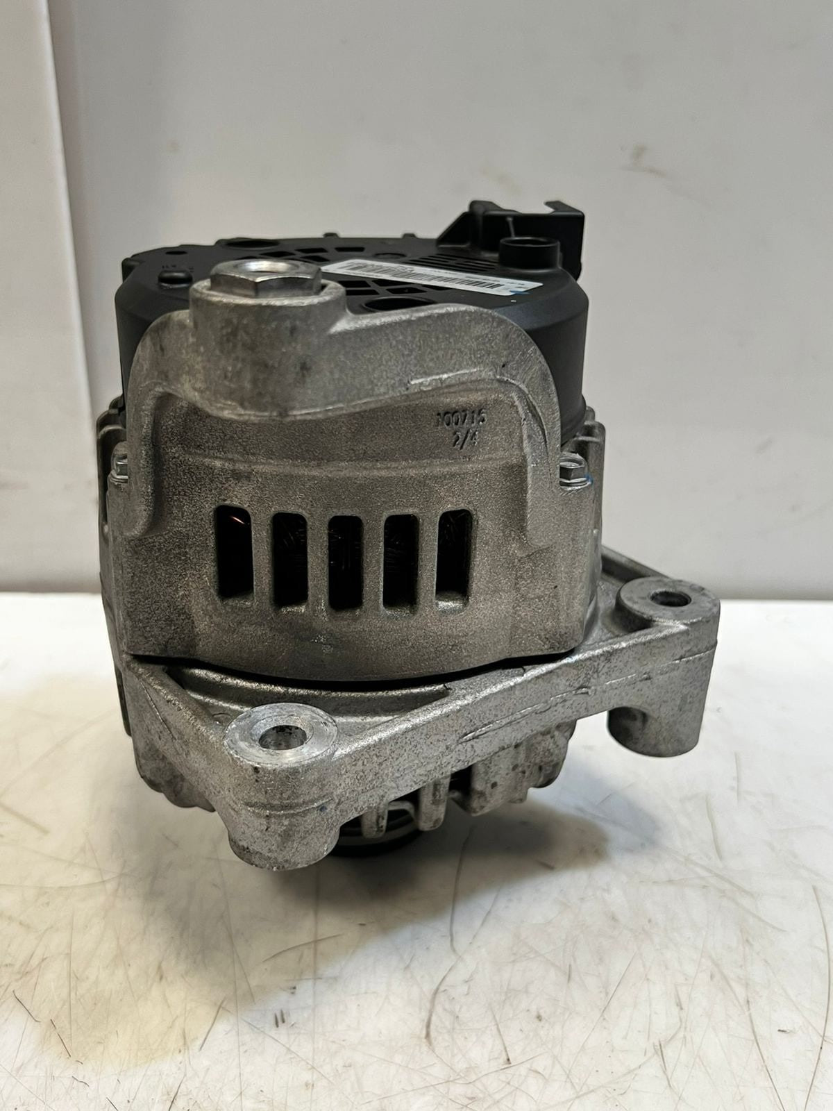 BMW 5 Series F10 F118 F25, 7 Series, X3, X5, and X6 Alternator FGN23S032 OEM