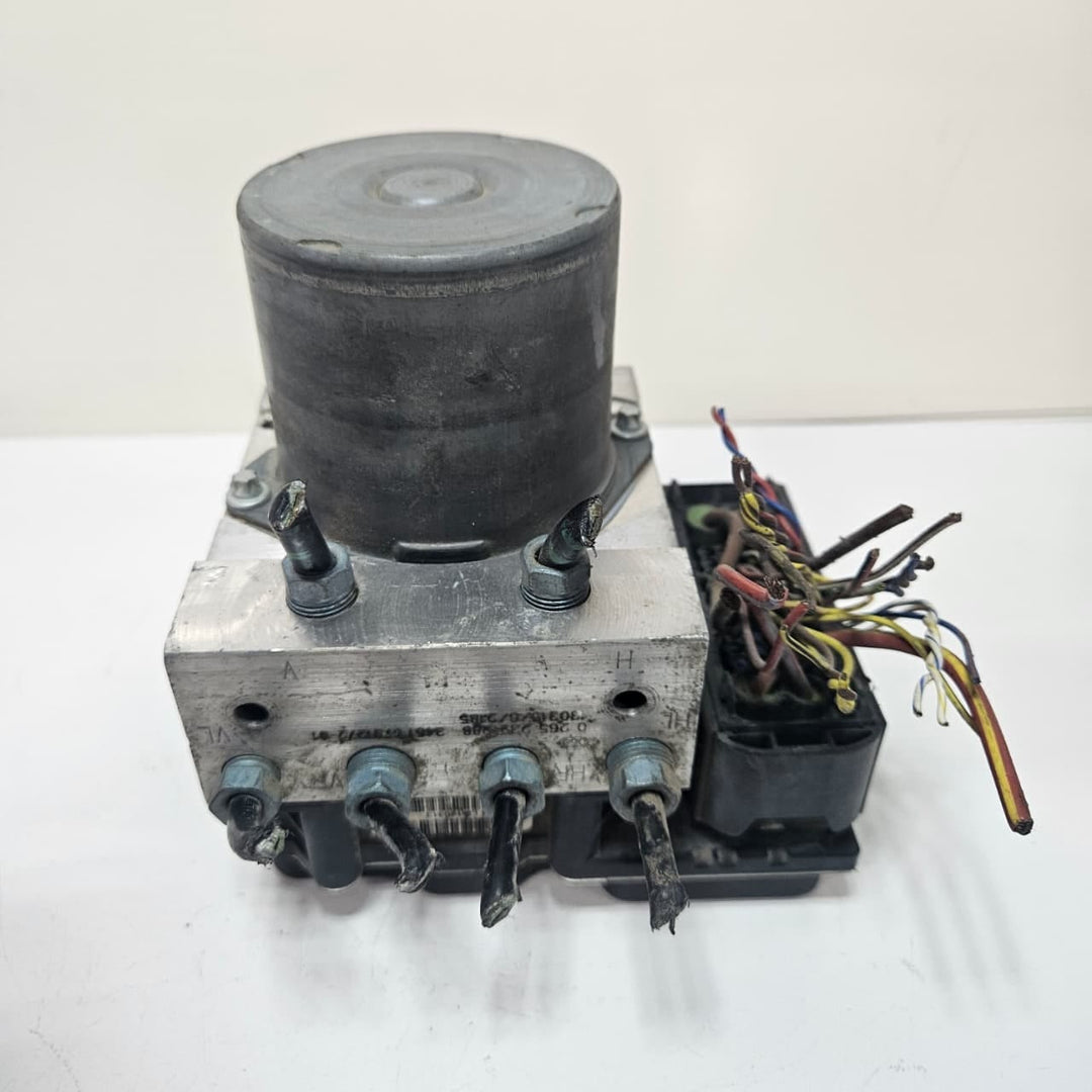 2012-2015 BMW X1 E84 Anti-Lock Brake System ABS Module 6860216 OEM
