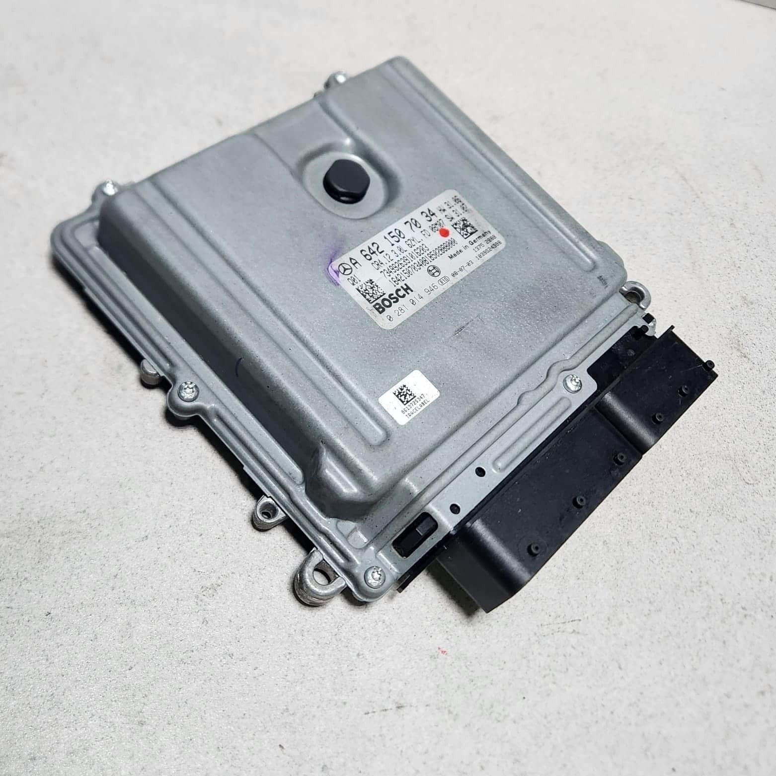 Benz Engine Control Unit A6421507034 Bosch Engine Control Unit ECU W164