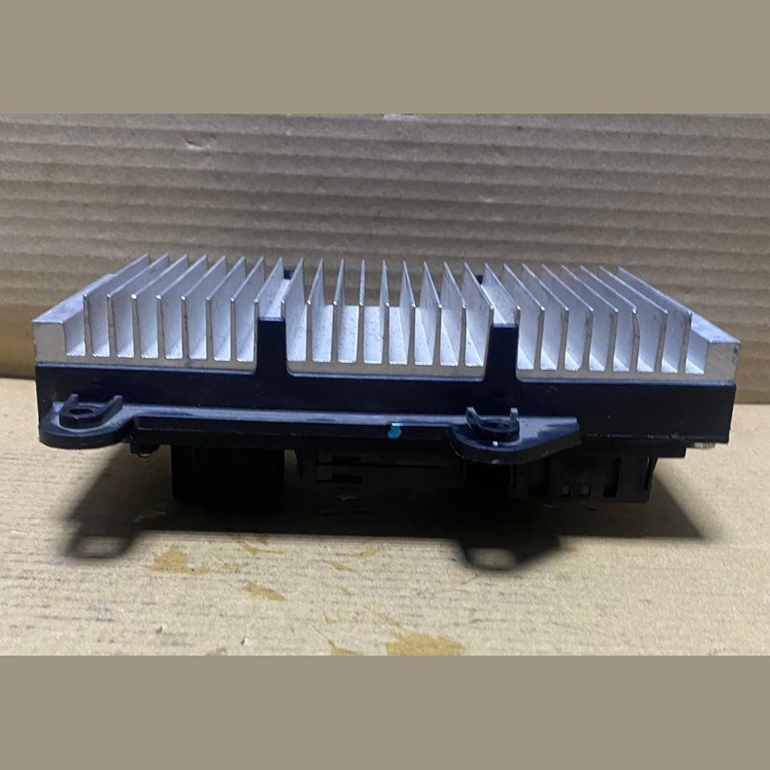 2002-2005 BMW 745i 7 Series E65 E66 745i X1 Power Control Module 6935431