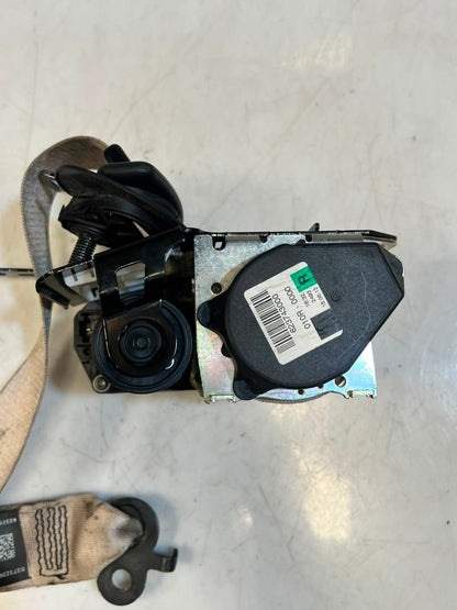 BMW 5' 7 SERIES F10 F11 F01 F02 Front Right Seat belt 6237430 OEM