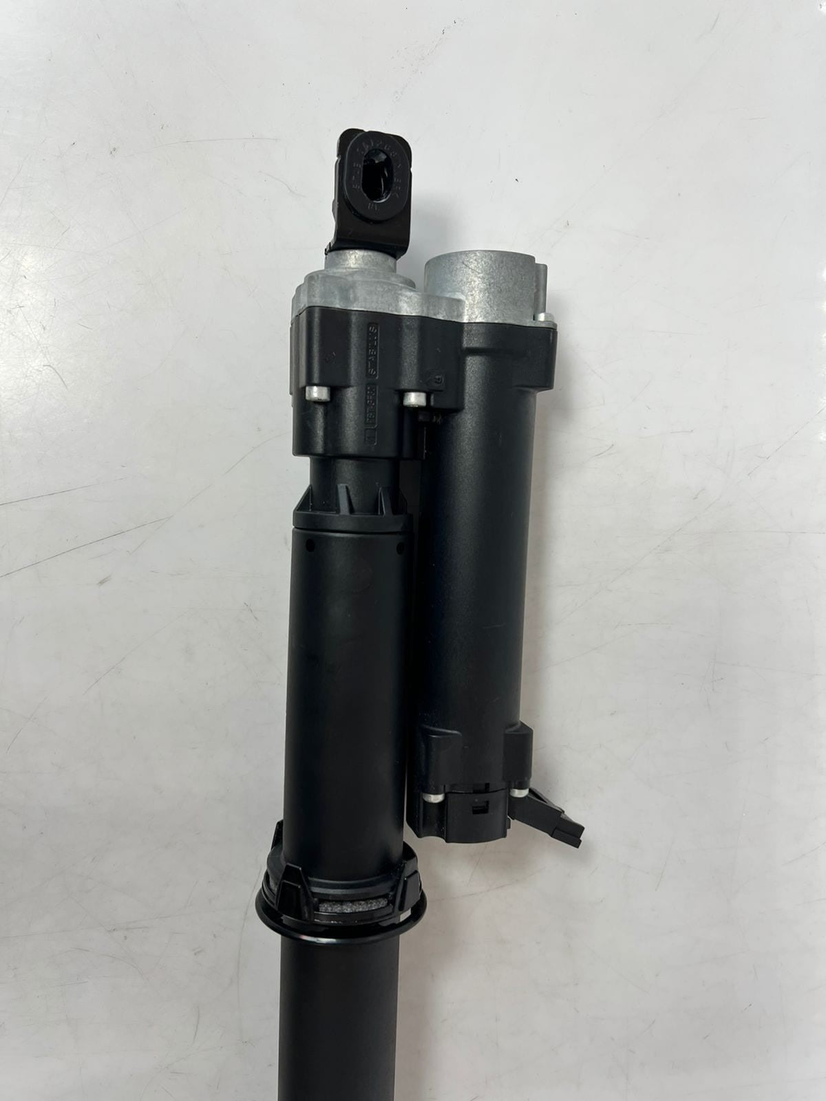 2014-2016 BMW 428i F36 4 Series Gran Coupe Tailgate Spindle Drive 2586401 OEM