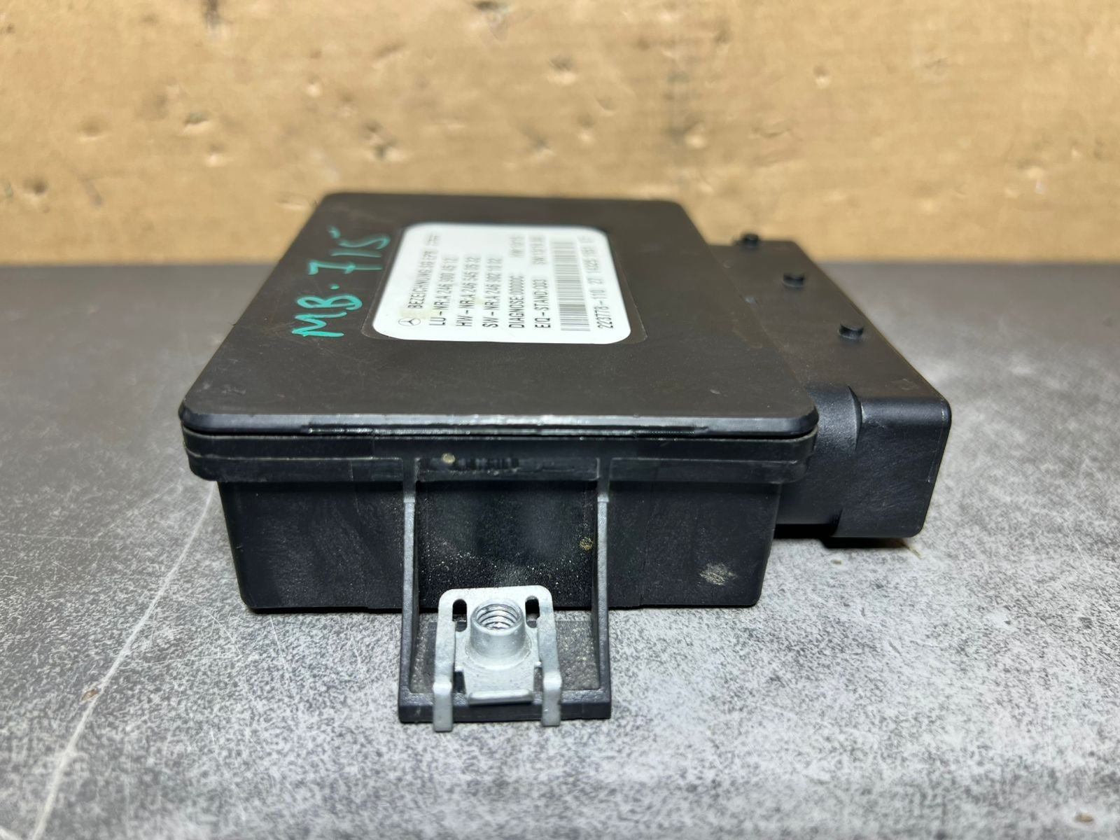 14-19 Mercedes-Benz CLA250 Parking Brake Control Module Unit A246 9004512 Oem