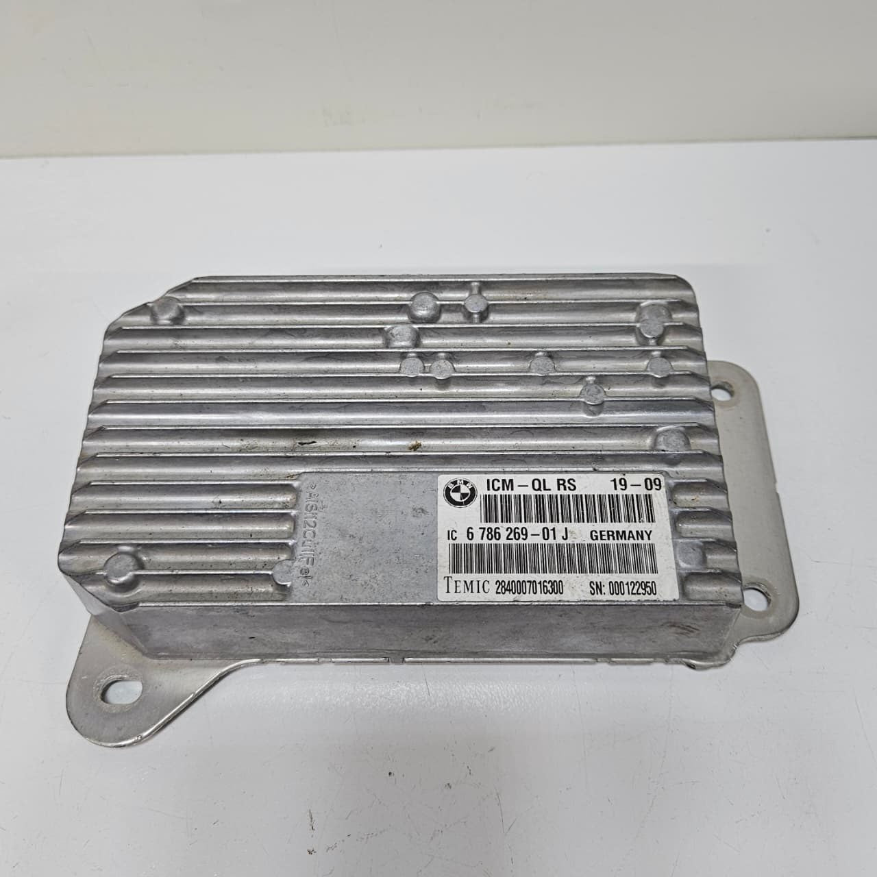 OEM BMW 5 Series F10 F11 ICM Control Module 6799576