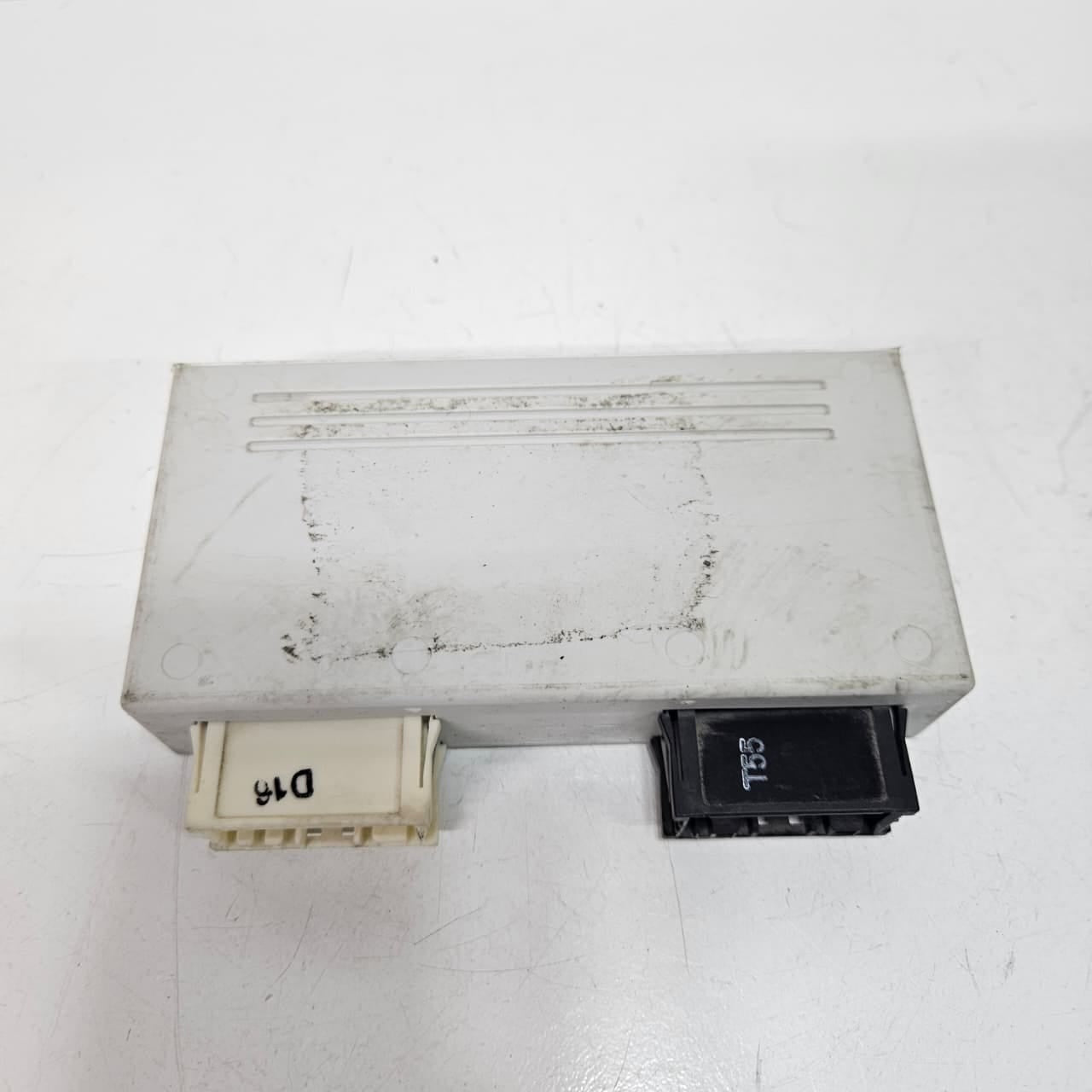 OEM BMW E60, E61, E63, E64 Sunroof Control Module 9137055