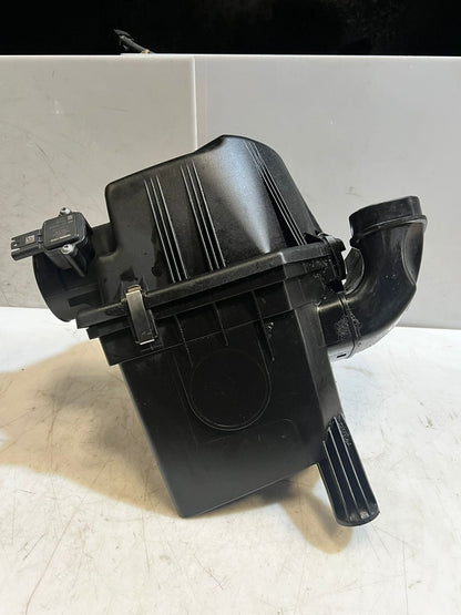 2008 BMW X3 E83 3.0L  Air INTAKE Filter Housing BOX 3415441 OEM