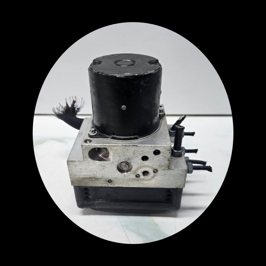 2014-2018 BMW 7 Series F01 F02 F03 F04 ABS Pump Control Unit 6791173 OEM