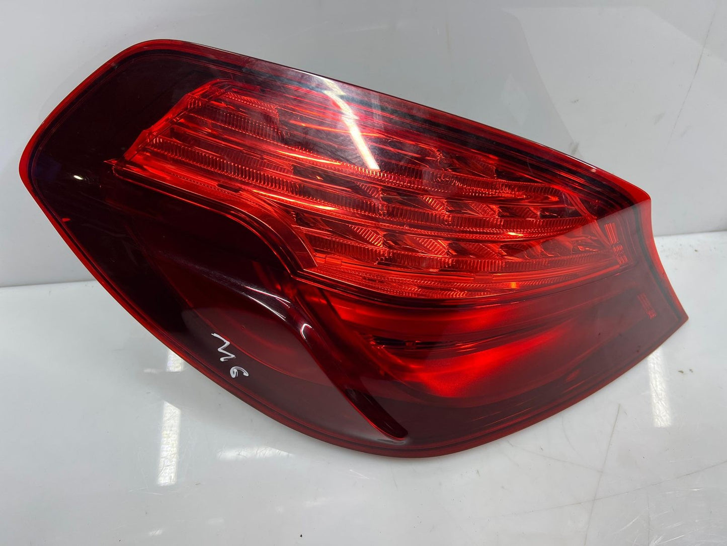 BMW Rear Tail Light BMW F12  LEFT  89505159 RIGHT 89505160