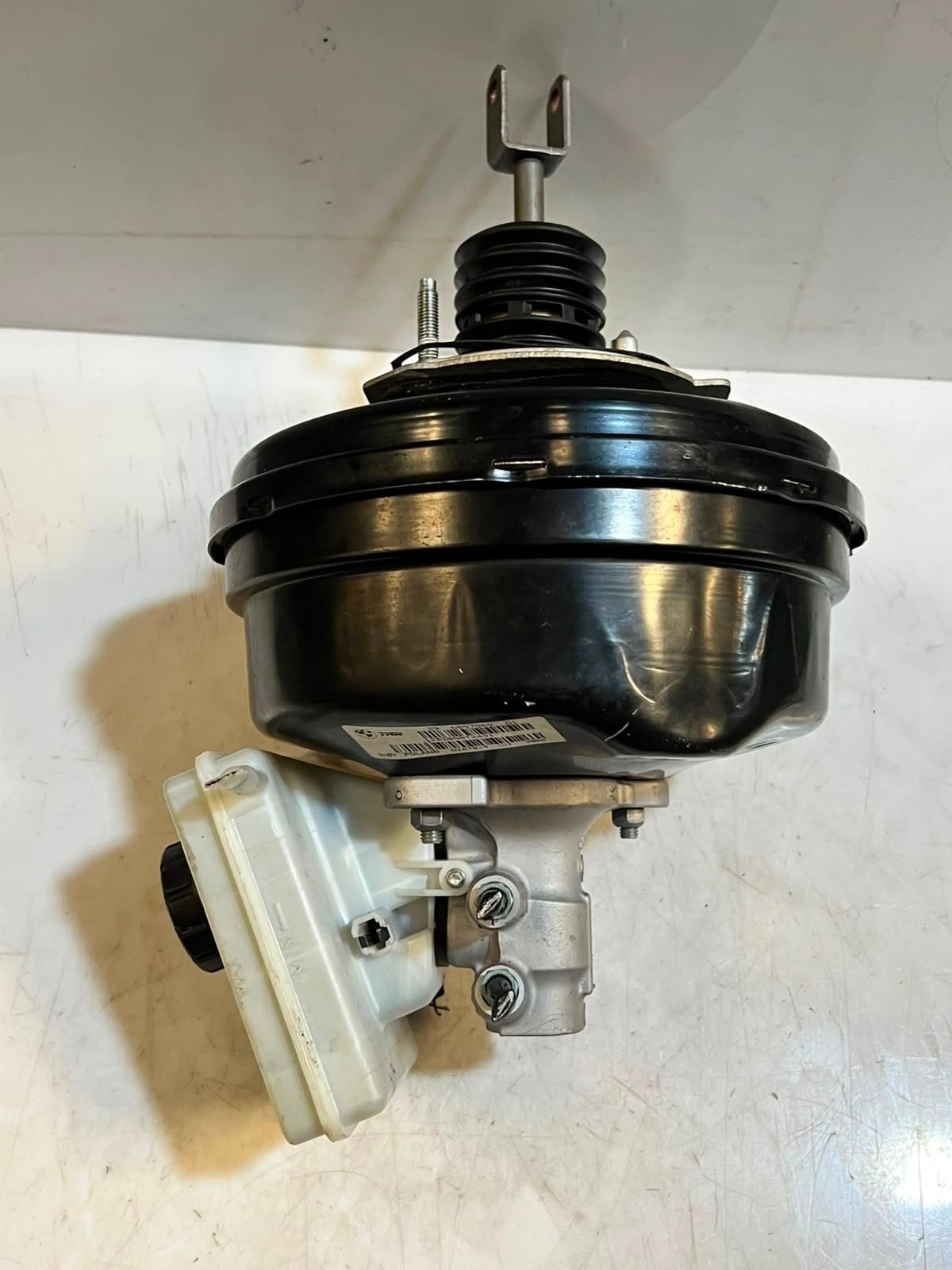 2010-2017 BMW X3 F25 Power Vacuum Brake Booster CYLINDER 6857869 OEM