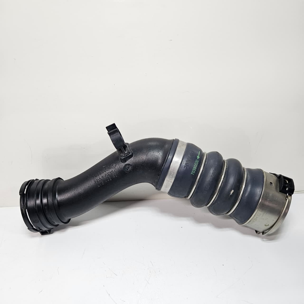 2011-2012 BMW X3 F25 X4 F26 Turbocharger Intercooler Pipe N55 petrol 7601875