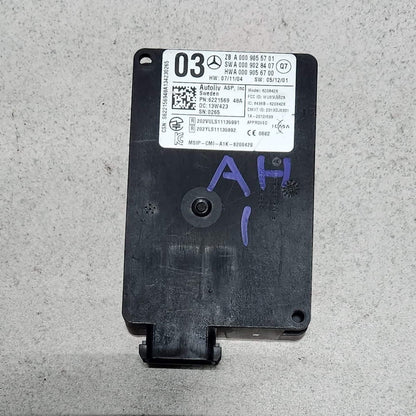 2017-2020 Mercedes-Benz SLC300 Radar Sensor Blind Spot Module A0009055701  
