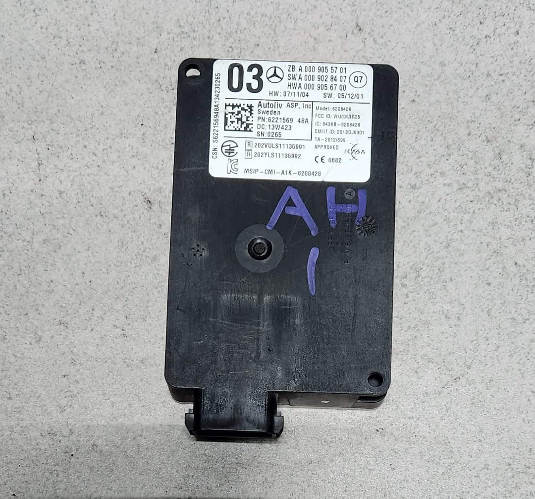 2017-2020 Mercedes-Benz SLC300 Radar Sensor Blind Spot Module A0009055701  
