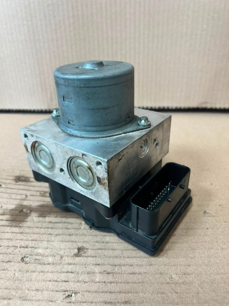 Mini Cooper R55 R56 R57 R60 LCI ABS/DSC Pump Hydraulic Braking Unit 6874551