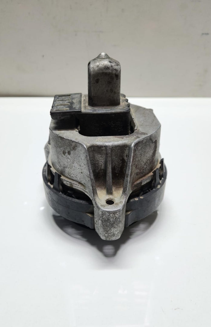 2019 BMW X3 Engine Mount 6877659 X3 G01 OEM