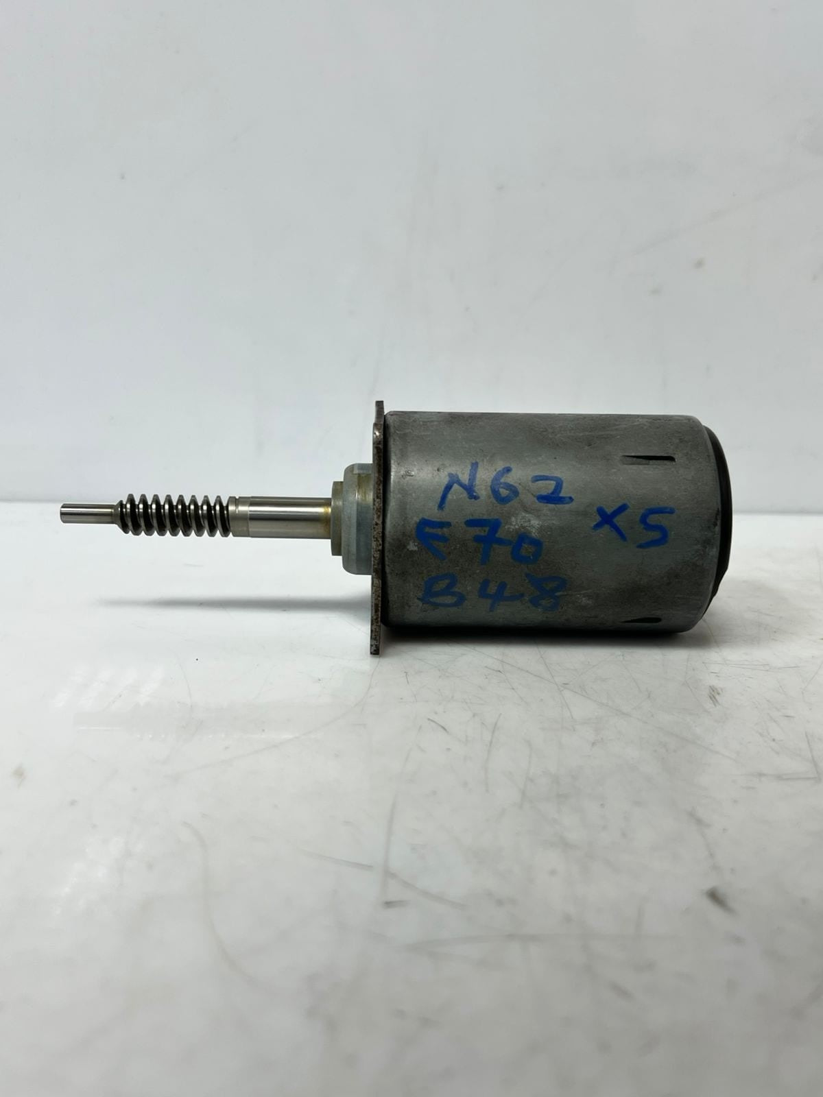 2004-2005 BMW 545i 550i 645Ci 650i 740I N62 Valvetronic Actuator Motor 7548389