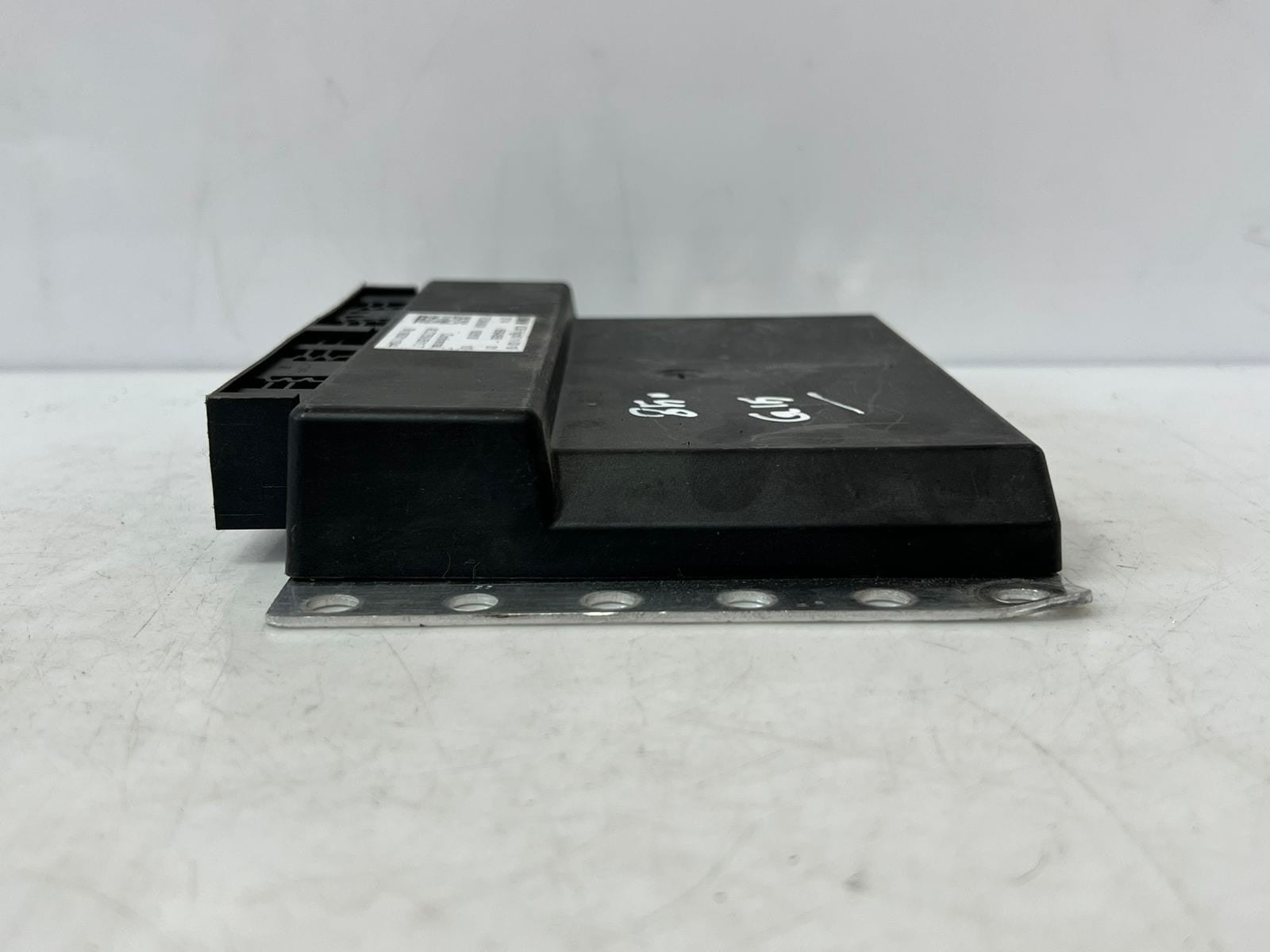 BMW 8 SERIES G14 G15 G16 VDP AIR SUSPENSION CONTROL UNIT 6894895