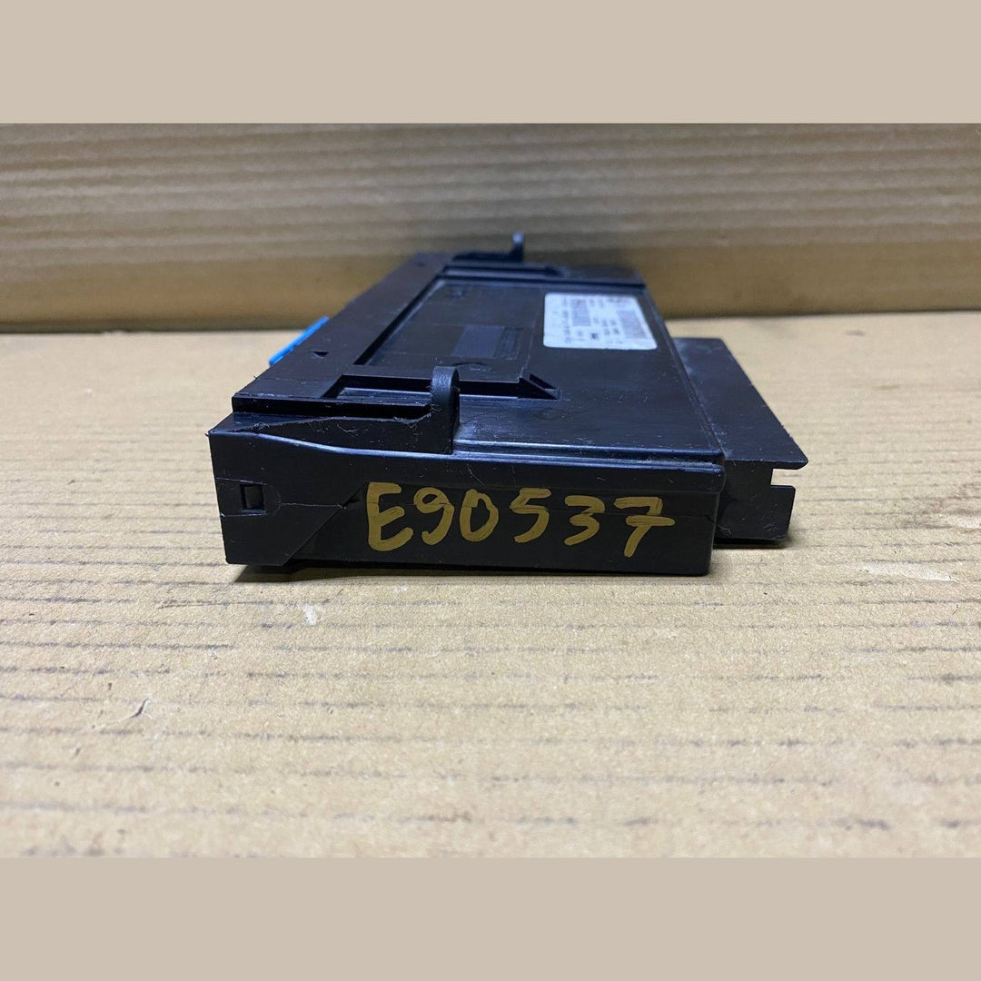 2014 BMW X1 E84 Body Control Module 9187537  3 Series E90