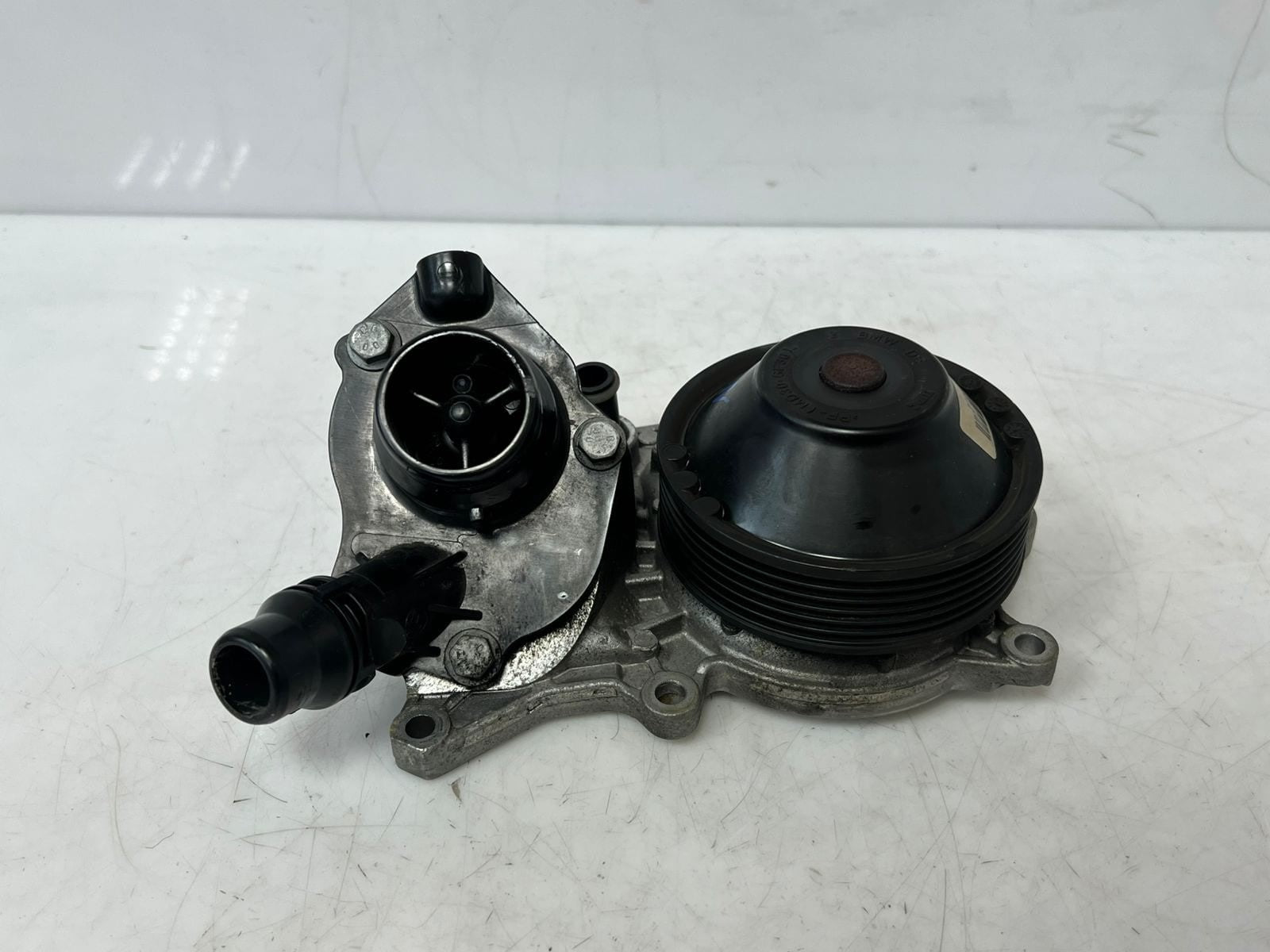 BMW 1 Series F20 F21 and 3 Series E92 N47D20C Water Pump 7810833