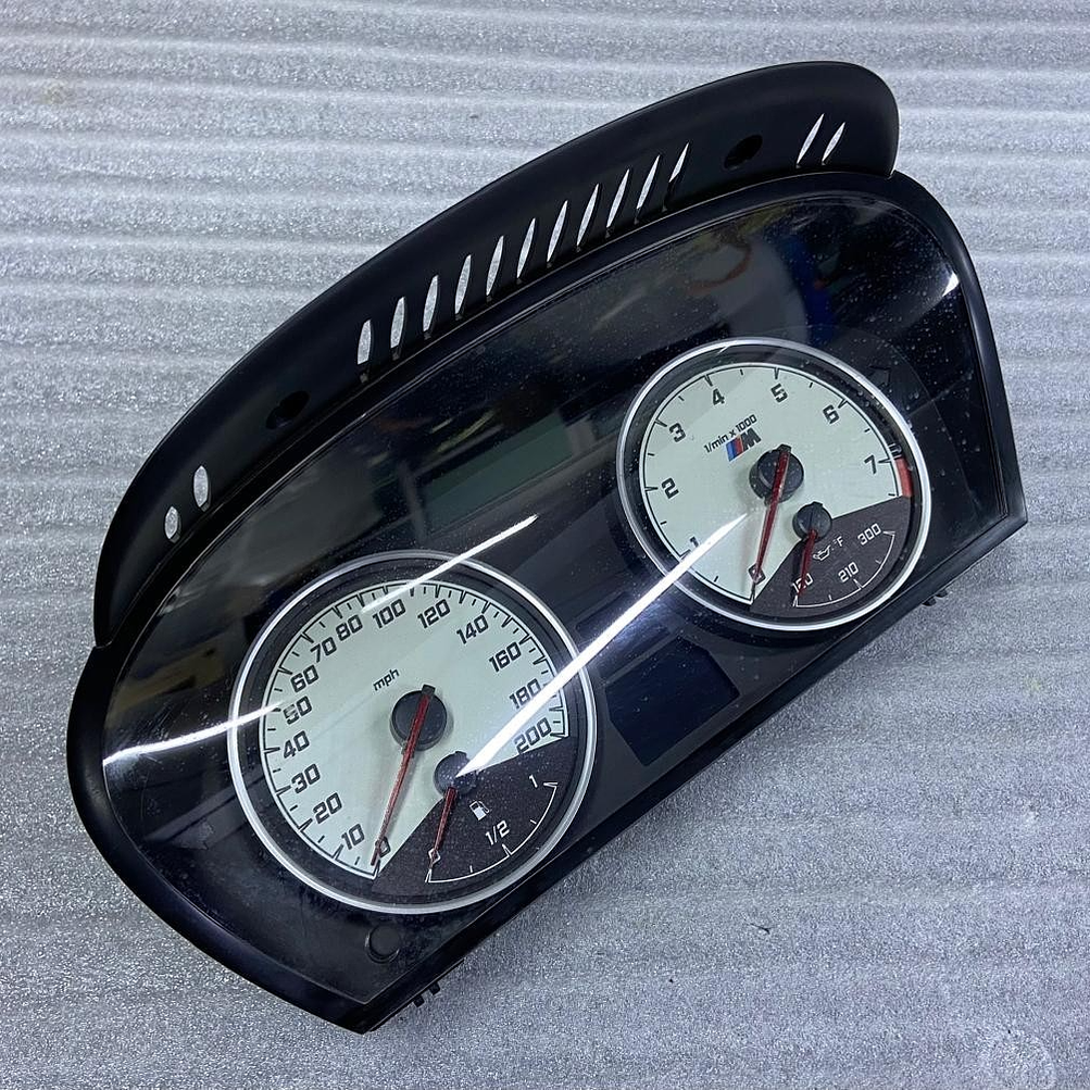 OEM BMW 535xi E60 E61 Speedometer Instrument Gauge Cluster 9194887