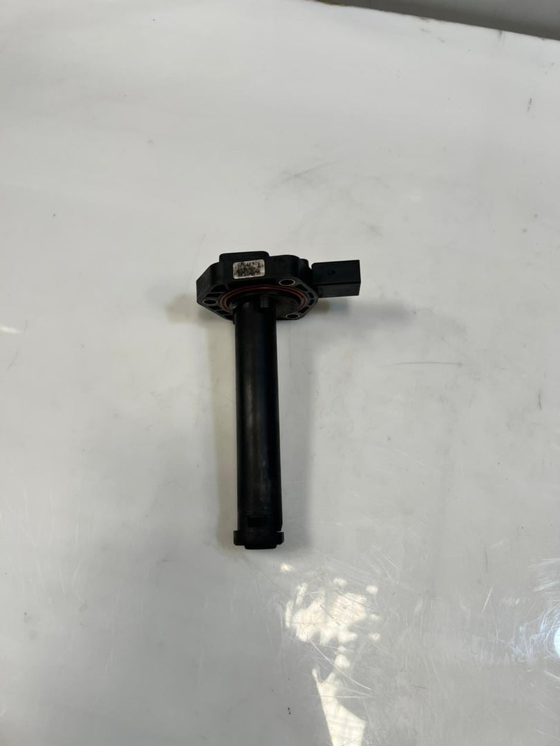 2006-2007 BMW 530xi E60 F70 F10 F07 F12 F25 Engine Oil Level Sensor 7567722 OEM