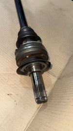 Bild in die Galerieansicht laden, BMW AXEL OUTPUT SHAFT  E84 X1 N20 2013 RP RIGHT LK=86MM/D=29MM 1    3320-7619498