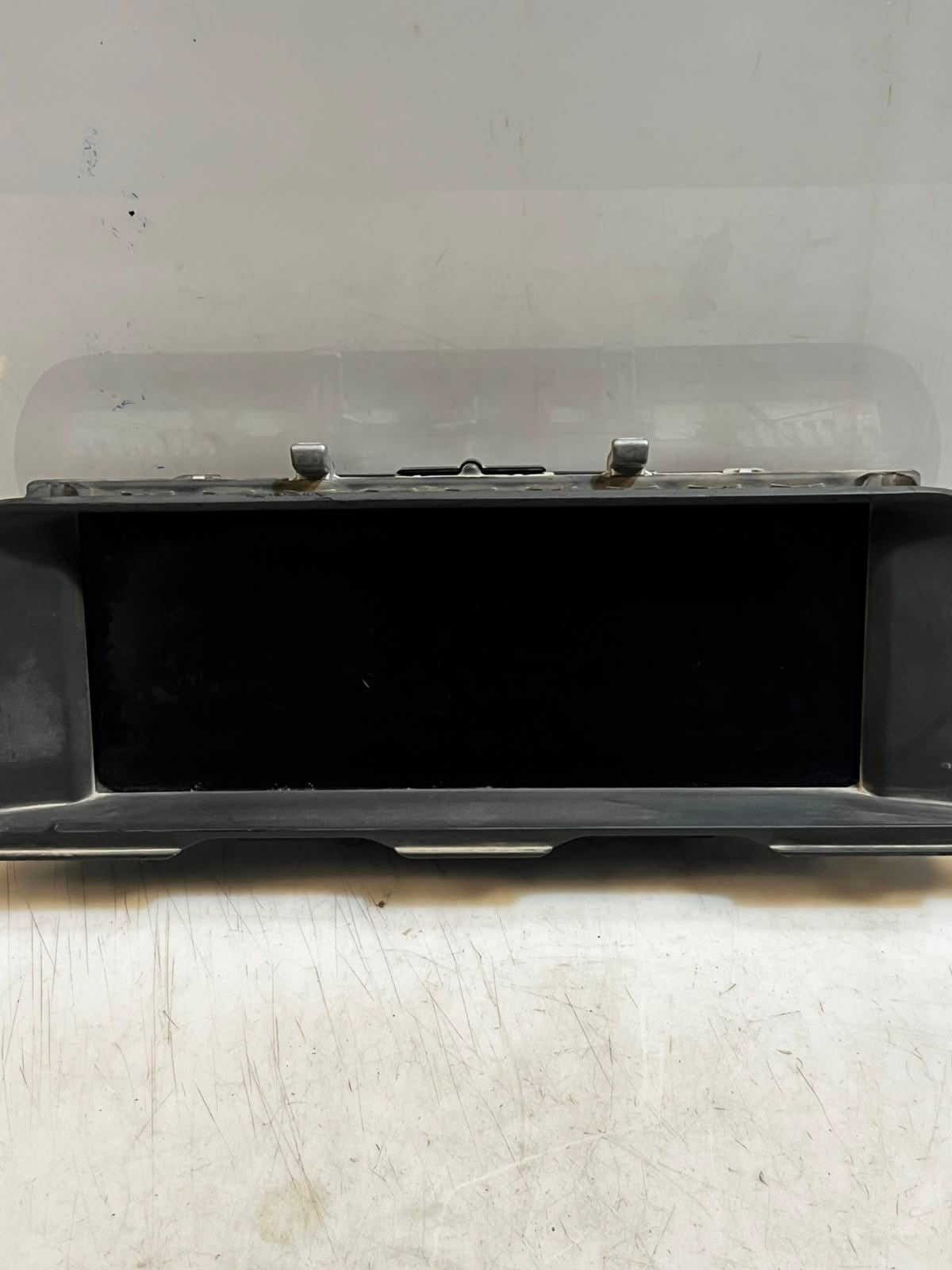 2011-2013 BMW 5 Series F10 and F11 528i Central Information Display 9243897