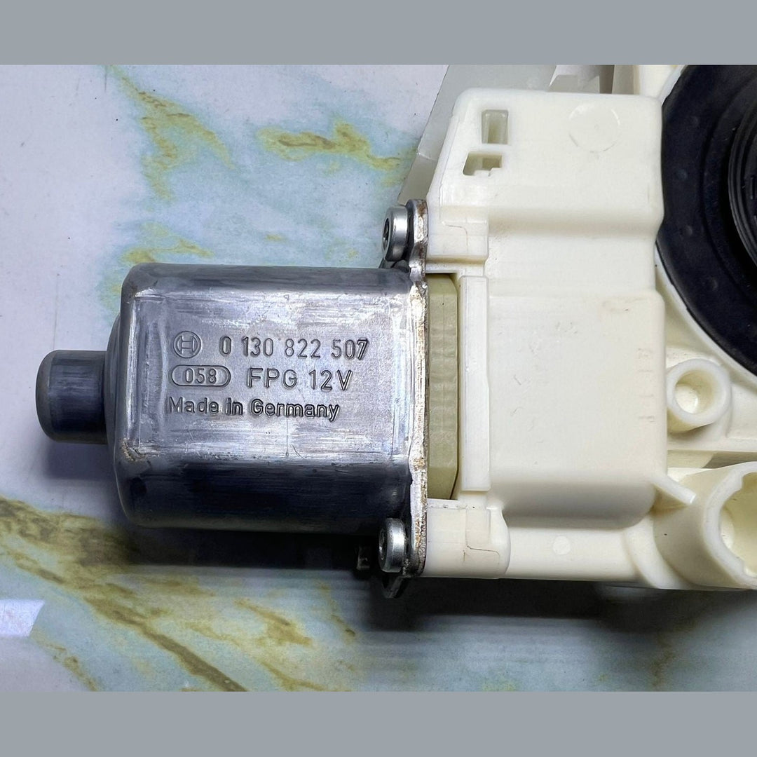 15-20 Mercedes-Benz W222 S-Class Window Motor Front Left Side A222 9060501 OEM