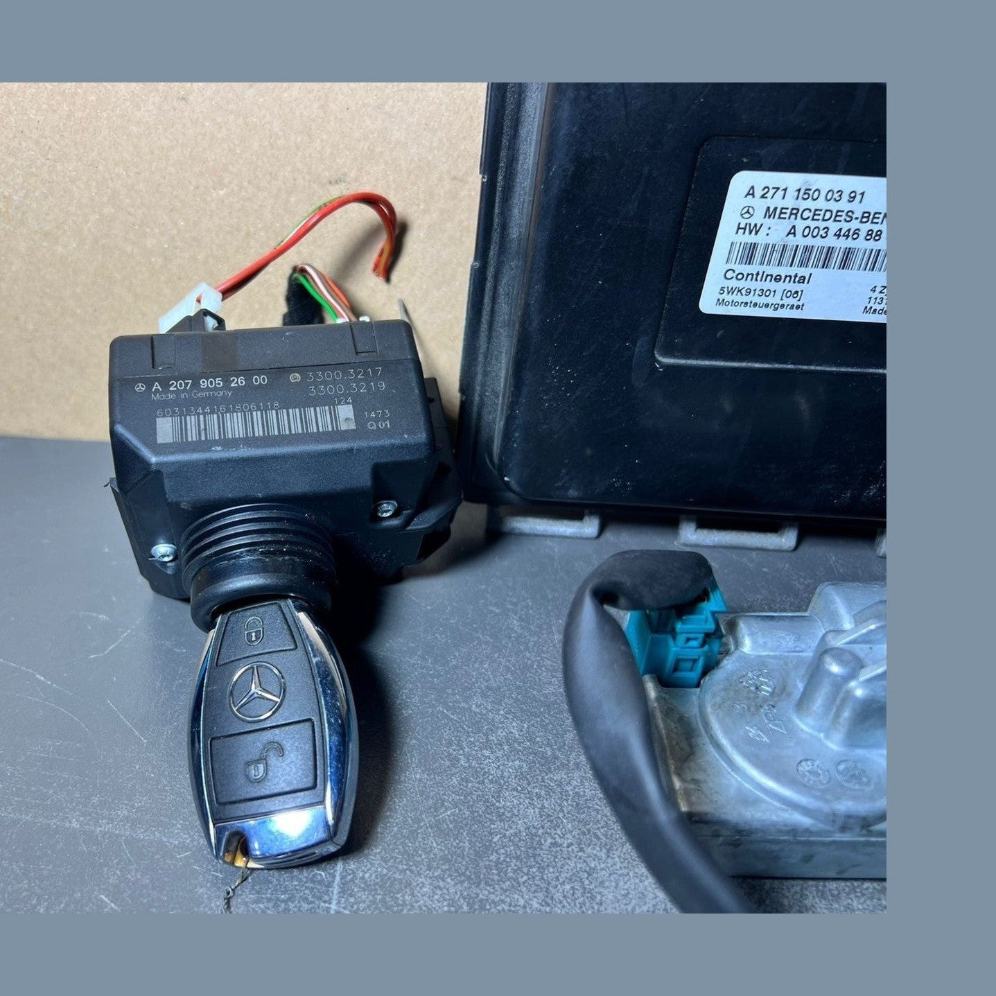 10-14 Mercedes-Benz W204 ECU Modulo Controllo Motore Interruttore Chiave...