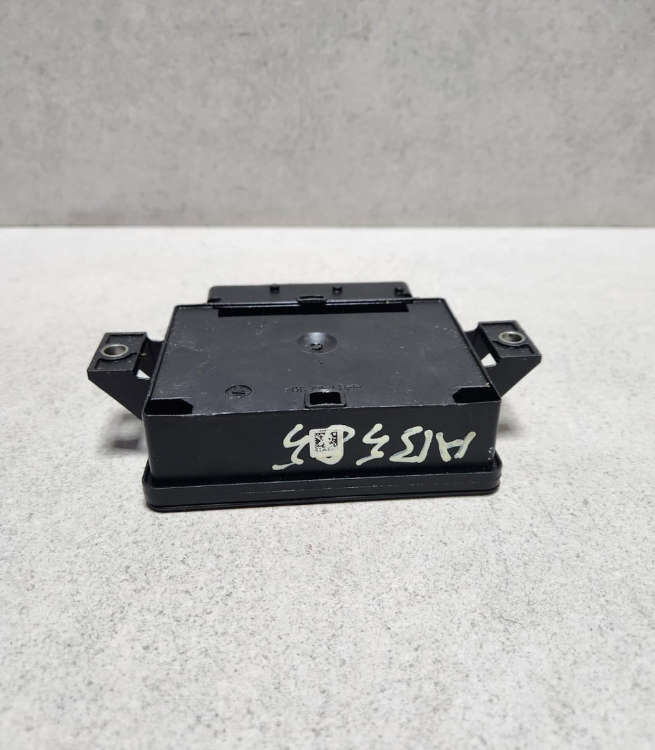 Benz Parking Brake Control Module A2469003014 A-Class and B-Class models W176 