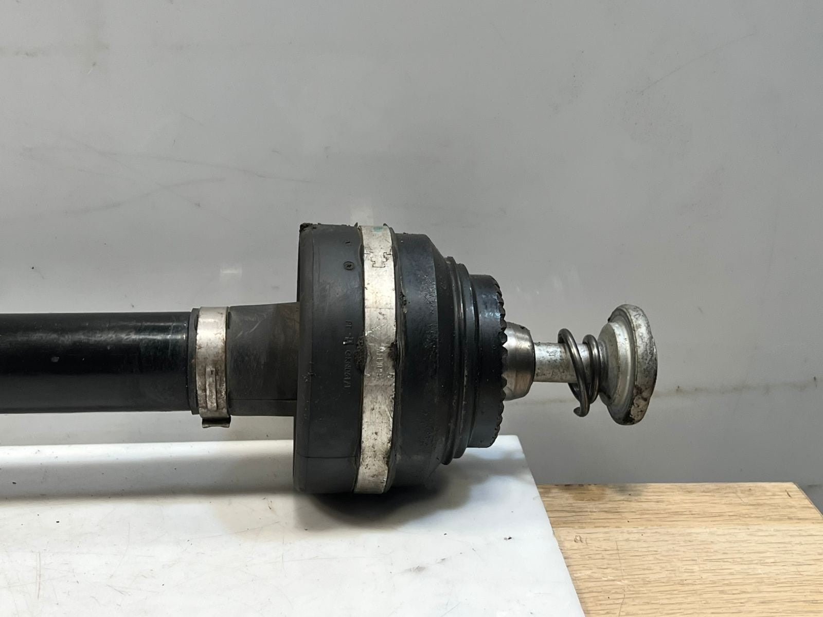 BMW 8 Series G14 G15 M850iX N63B Rear Right Drive shaft 8689578 OEM