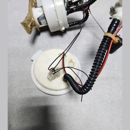 2013-2018 BMW 650i Fuel Pump 7308449 5-Series F07 F10 F11 and 6-Series F06 