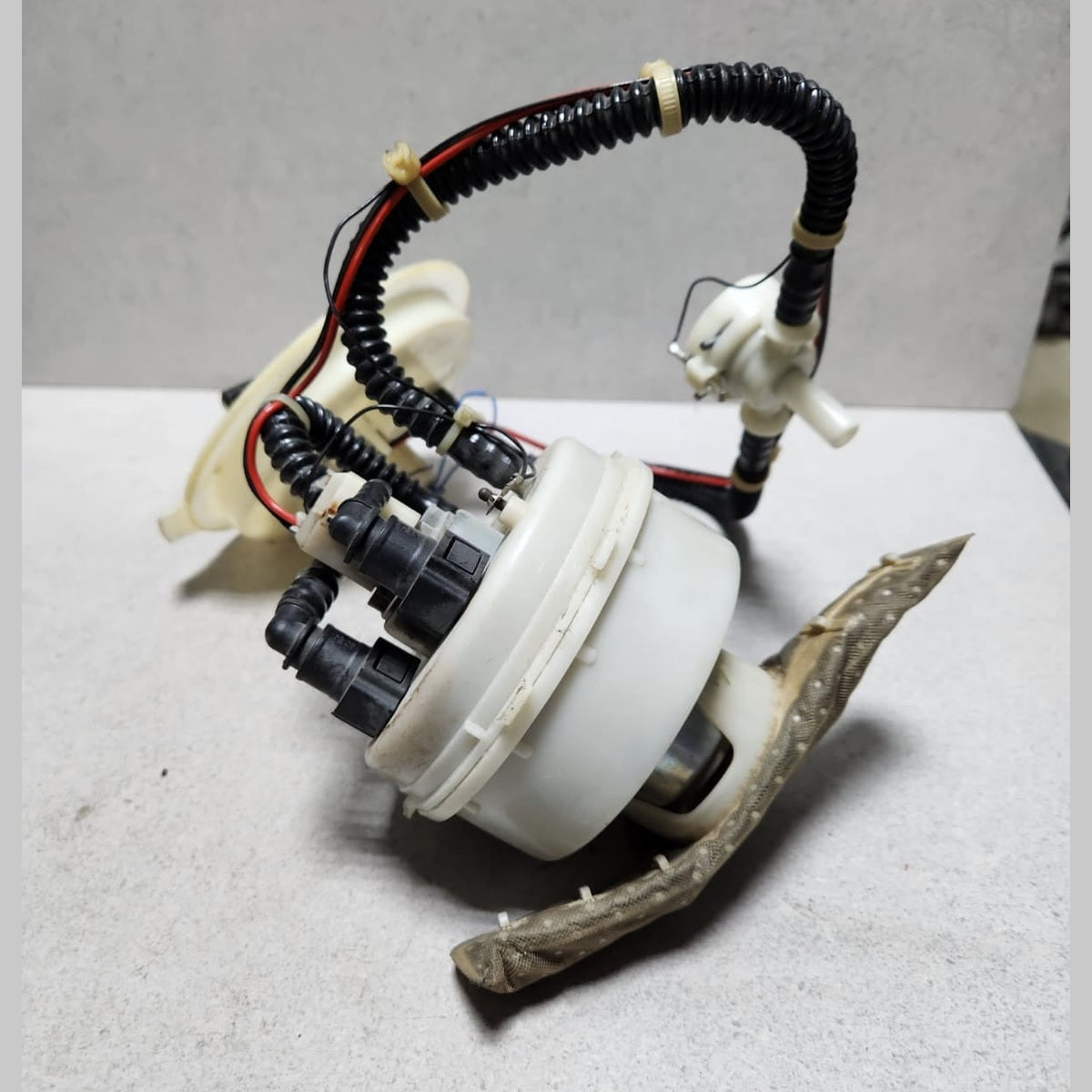 BMW Fuel Pump 7217060 5 Series F10 and F11